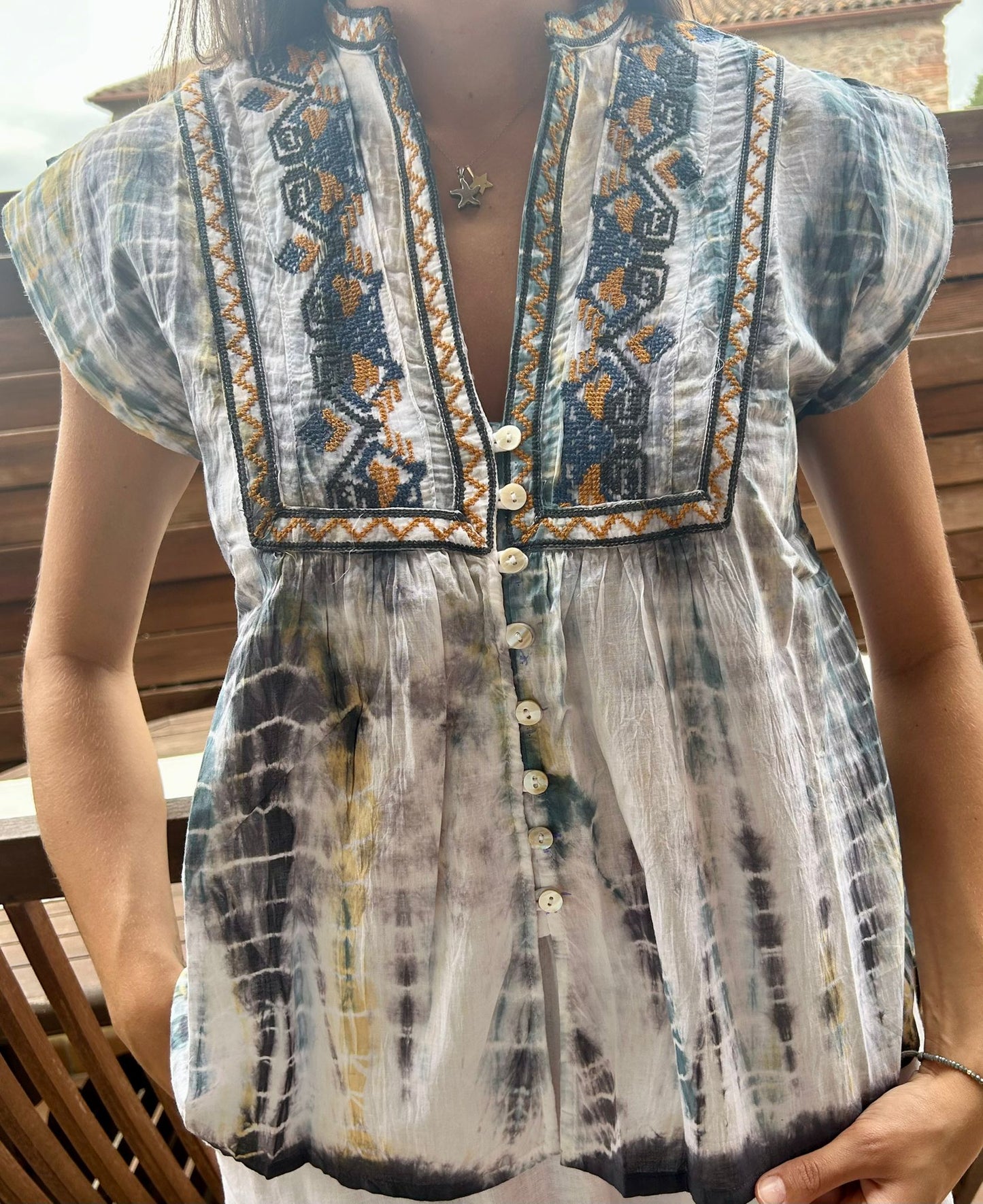 Brusa brodada Indigo