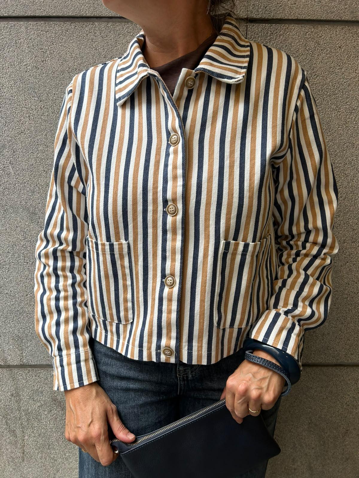 Sobre Camisa Rallada