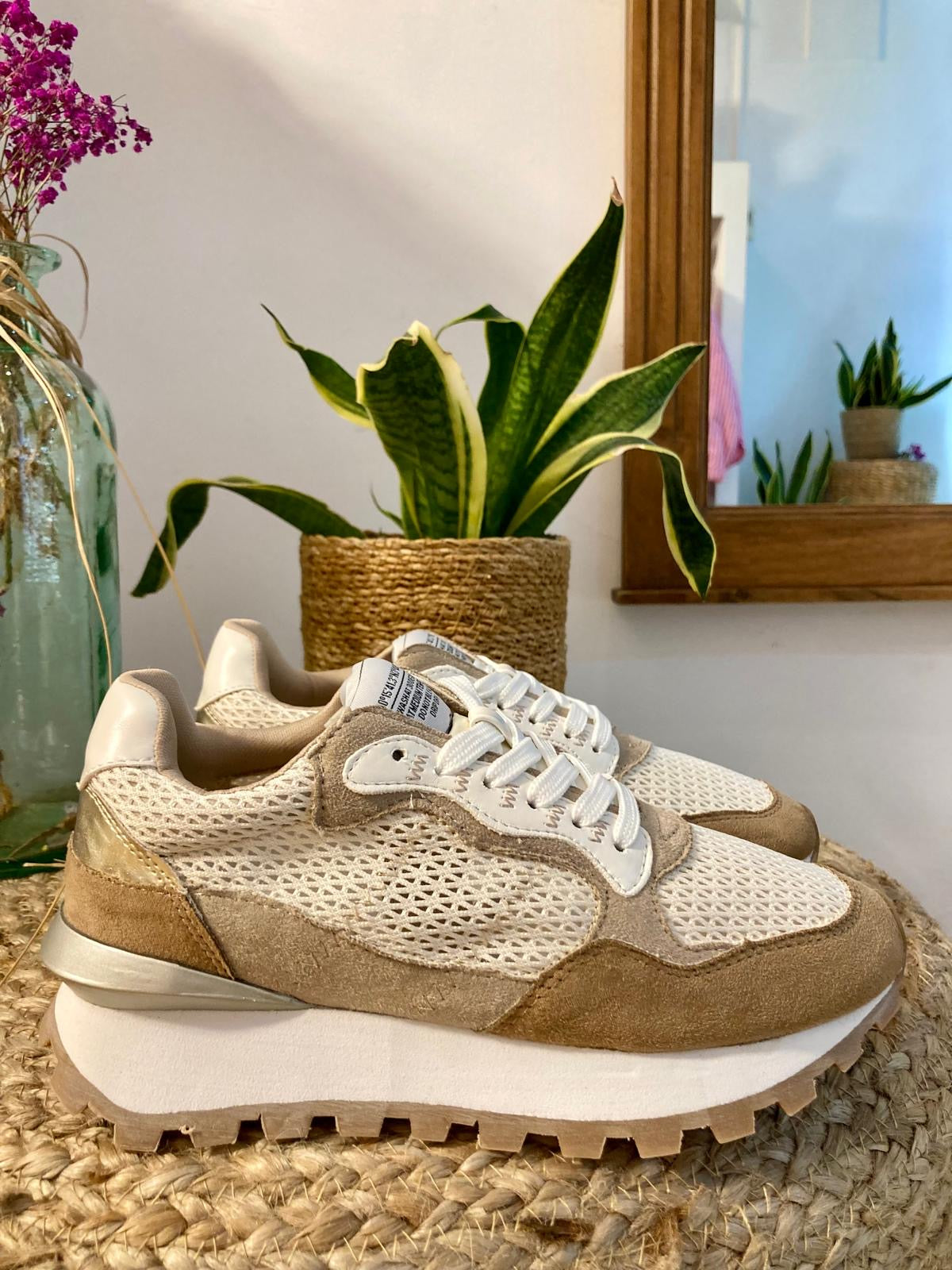 Esportiva Nude